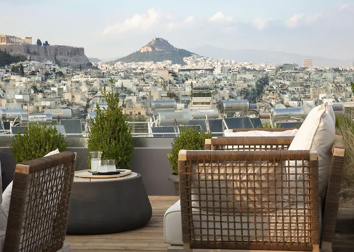 Supreme Luxury Suites By Athens Stay
